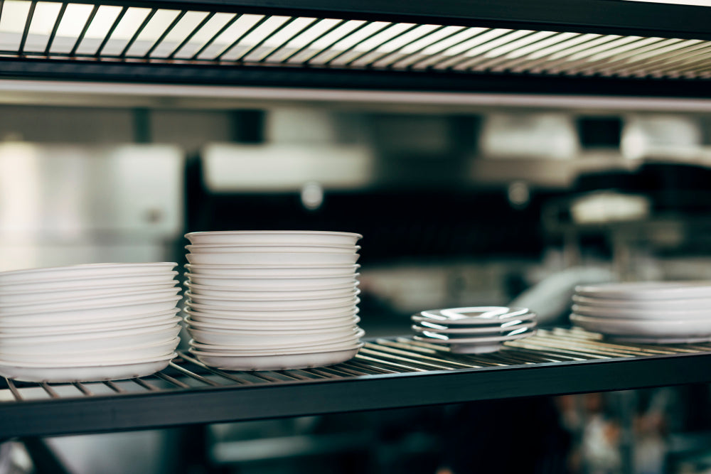 Cómo elegir el mejor lavavajillas industrial para hostelería