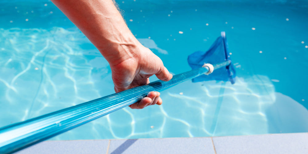 Productos para el control de algas en piscina