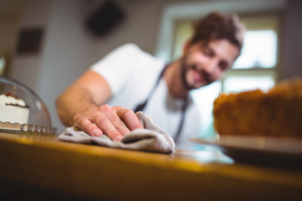 Cómo limpiar terrazas y mobiliario exterior Horeca