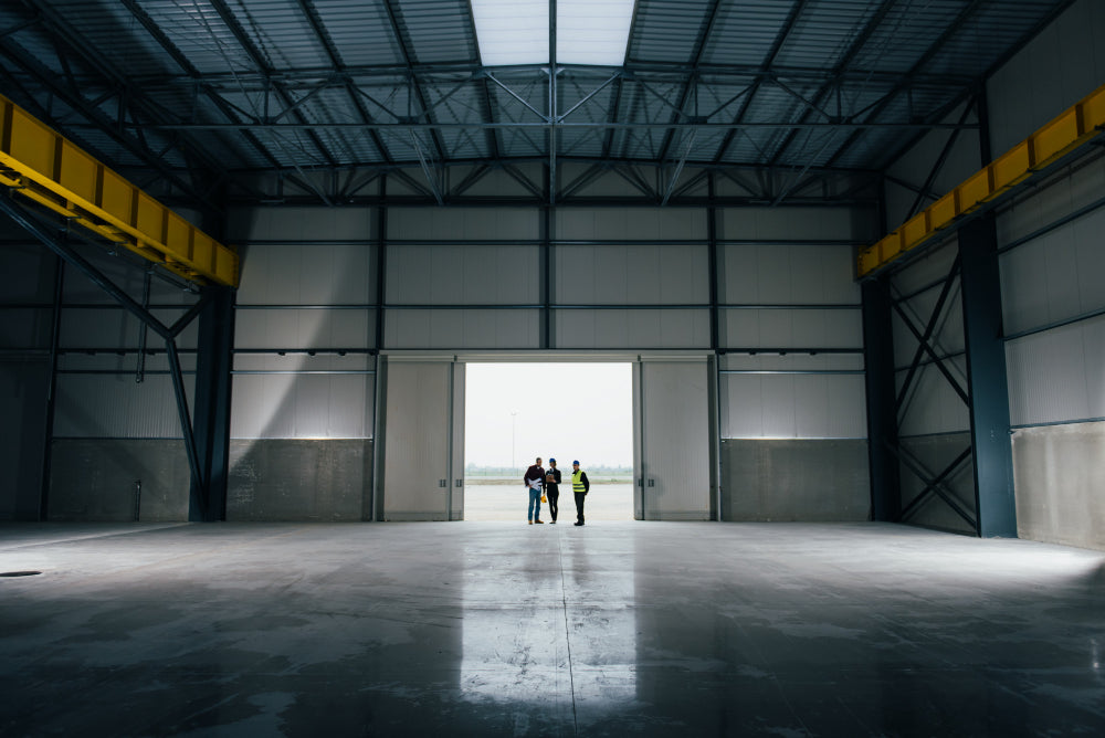 Cómo eliminar el olor a humedad en naves